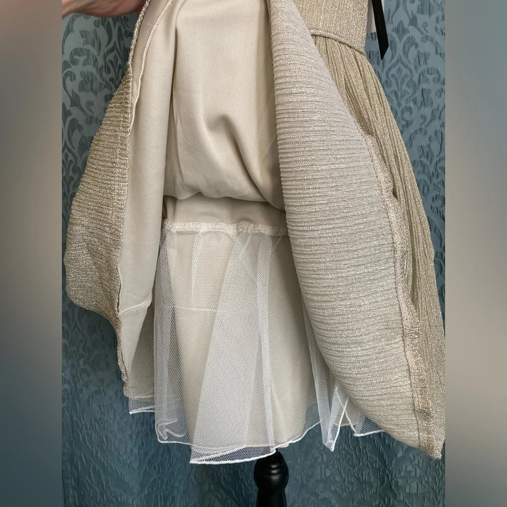 City Studio | NWT Women’s Metallic Gold Pleated Fit & Flare Dress - Picture 8 of 9